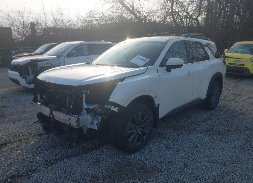 Photo 2 of 2024 Nissan Pathfinder SV 4WD (VIN 5N1DR3BD3RC200760)