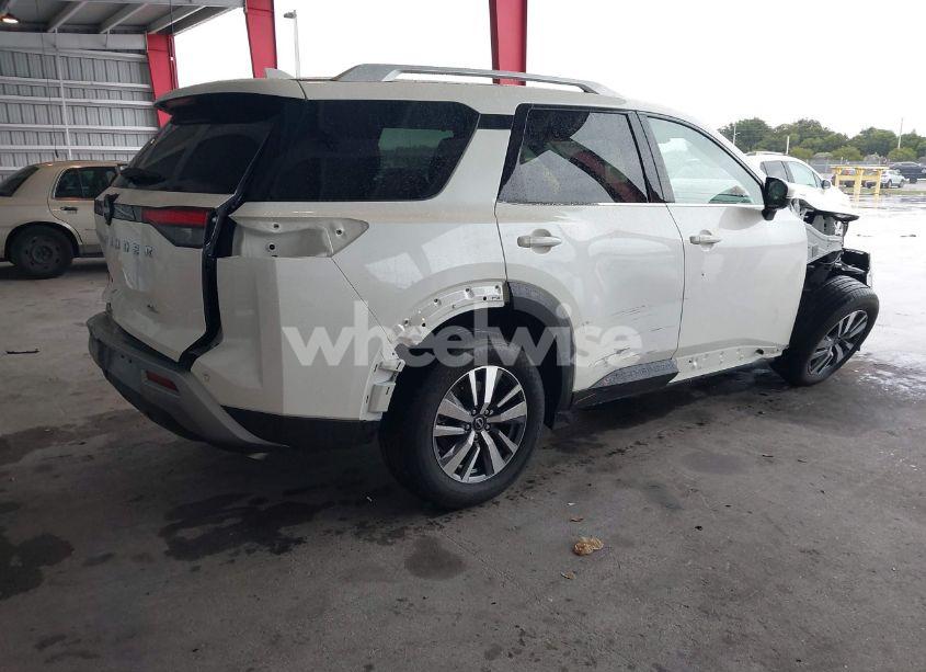 Photo 4 of 2024 Nissan Pathfinder SL FWD (VIN 5N1DR3CA7RC312806)