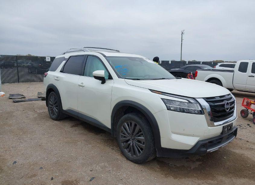 2023 Nissan Pathfinder SL FWD (VIN 5N1DR3CB5PC277317) main photo