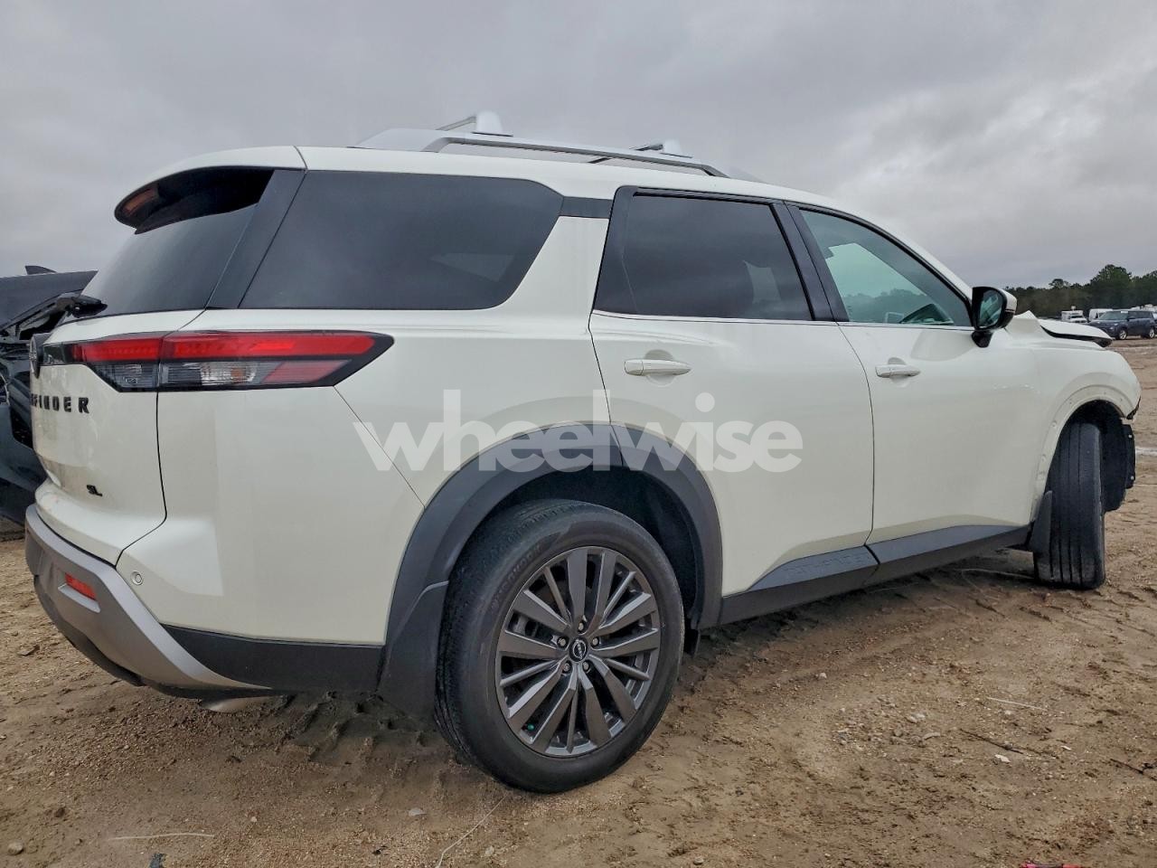 Photo 3 of 2024 NISSAN PATHFINDER SL (VIN 5N1DR3CB6RC203861)