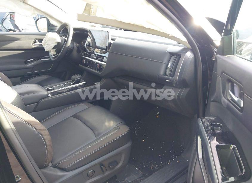 Photo 5 of 2024 Nissan Pathfinder SL 4WD (VIN 5N1DR3CC0RC229610)