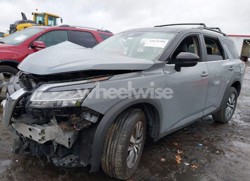 Photo 2 of 2023 Nissan Pathfinder SL 4WD (VIN 5N1DR3CC1PC209783)