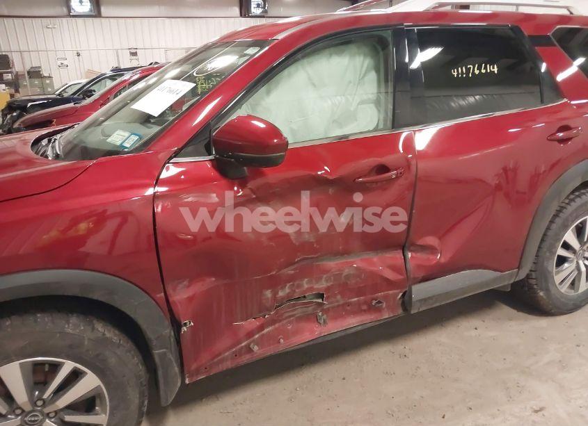 Photo 6 of 2023 Nissan Pathfinder SL 4WD (VIN 5N1DR3CC2PC211803)