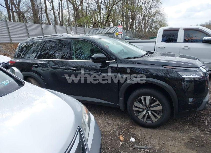 Photo 13 of 2023 Nissan Pathfinder SL 4WD (VIN 5N1DR3CC6PC255433)