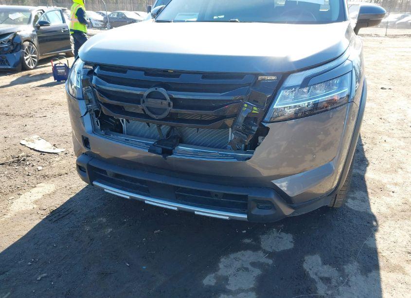 Photo 6 of 2023 Nissan Pathfinder SL 4WD (VIN 5N1DR3CC8PC218304)