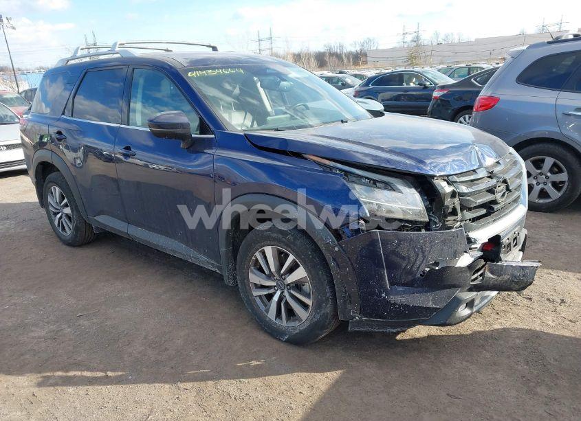 2022 Nissan Pathfinder SL 4WD (VIN 5N1DR3CCXNC261524) main photo
