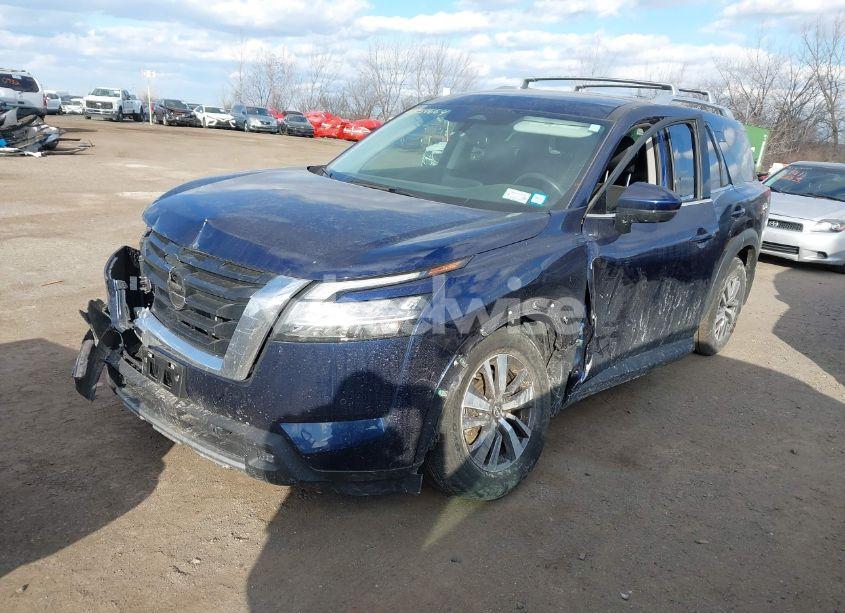 Photo 2 of 2022 Nissan Pathfinder SL 4WD (VIN 5N1DR3CCXNC261524)