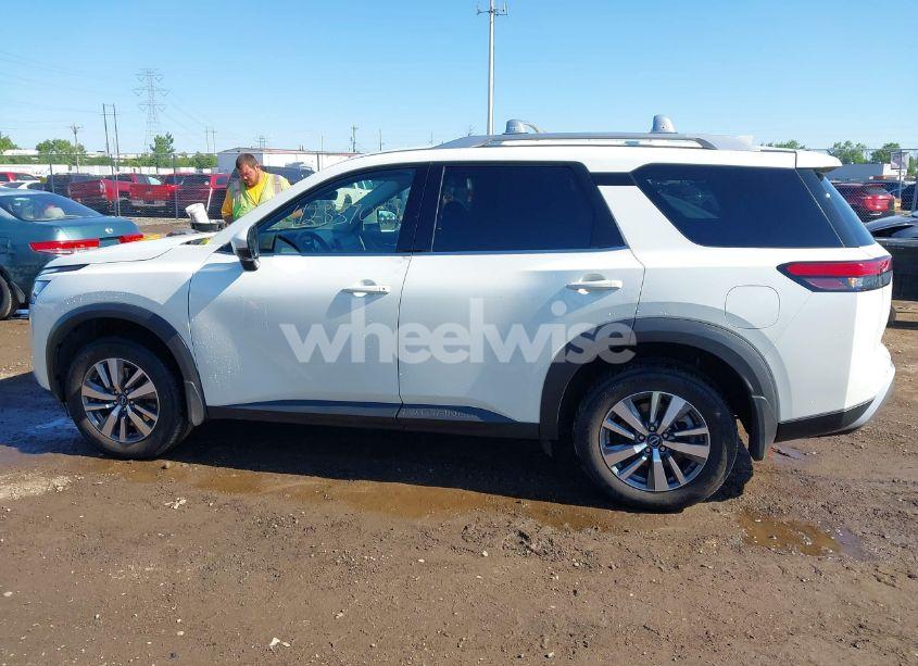 Photo 14 of 2023 Nissan Pathfinder SL 4WD (VIN 5N1DR3CCXPC273840)