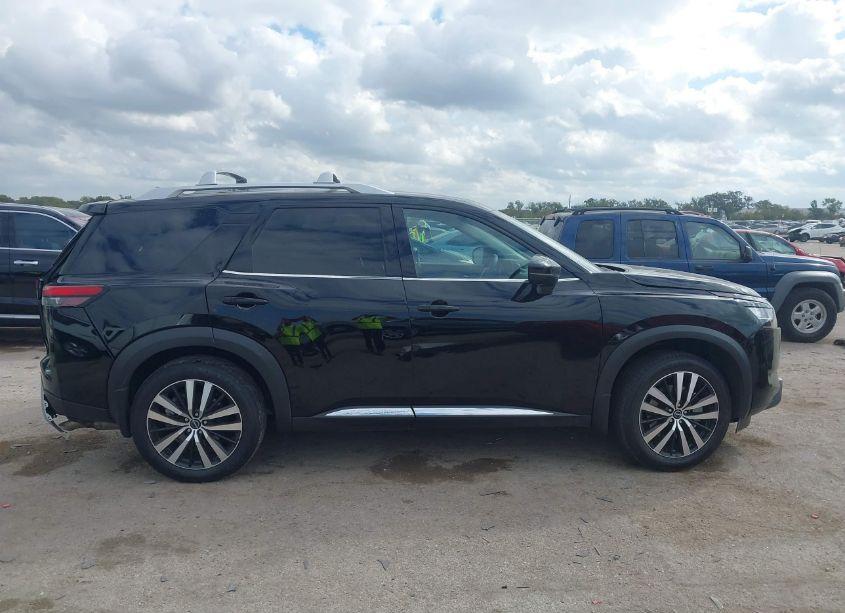 Photo 13 of 2024 Nissan Pathfinder PLATINUM FWD (VIN 5N1DR3DG5RC304531)