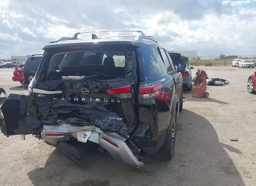 Photo 4 of 2024 Nissan Pathfinder PLATINUM FWD (VIN 5N1DR3DG5RC304531)