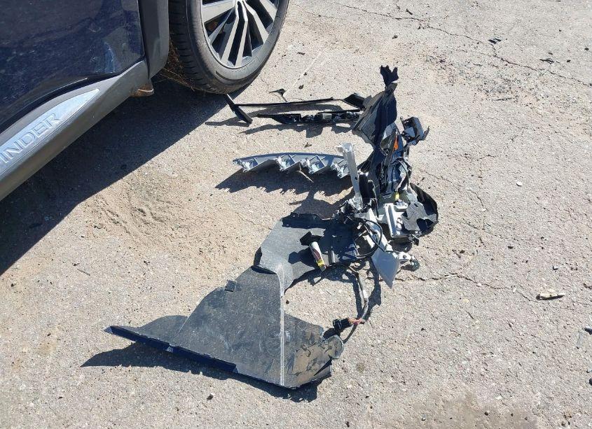 Photo 12 of 2023 Nissan Pathfinder PLATINUM FWD (VIN 5N1DR3DG7PC257838)