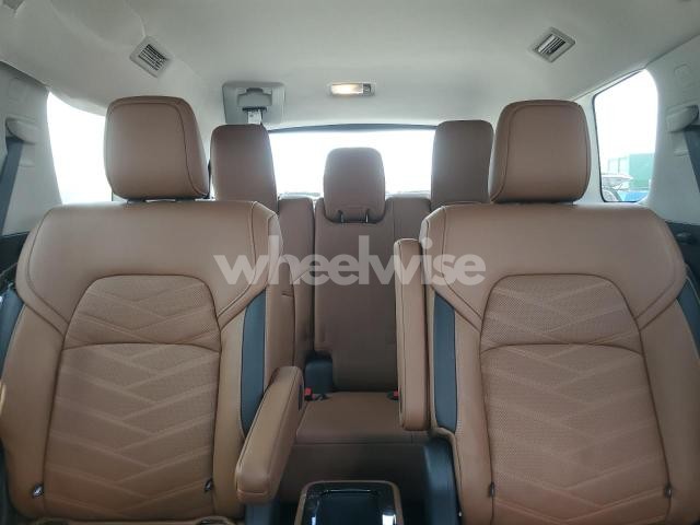 Photo 2 of 2024 NISSAN PATHFINDER PLATINUM N/A (VIN 5N1DR3DH6RC204267)