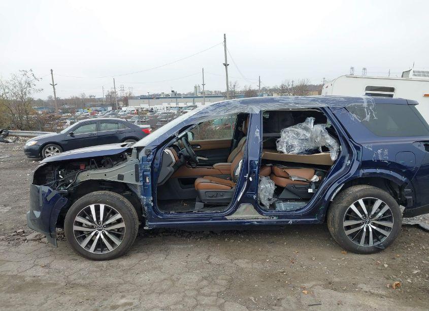 Photo 6 of 2024 Nissan Pathfinder PLATINUM 4WD (VIN 5N1DR3DJ9RC216335)