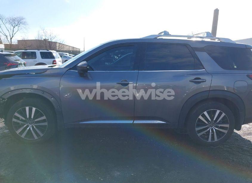 Photo 13 of 2024 Nissan Pathfinder PLATINUM 4WD (VIN 5N1DR3DK3RC222009)