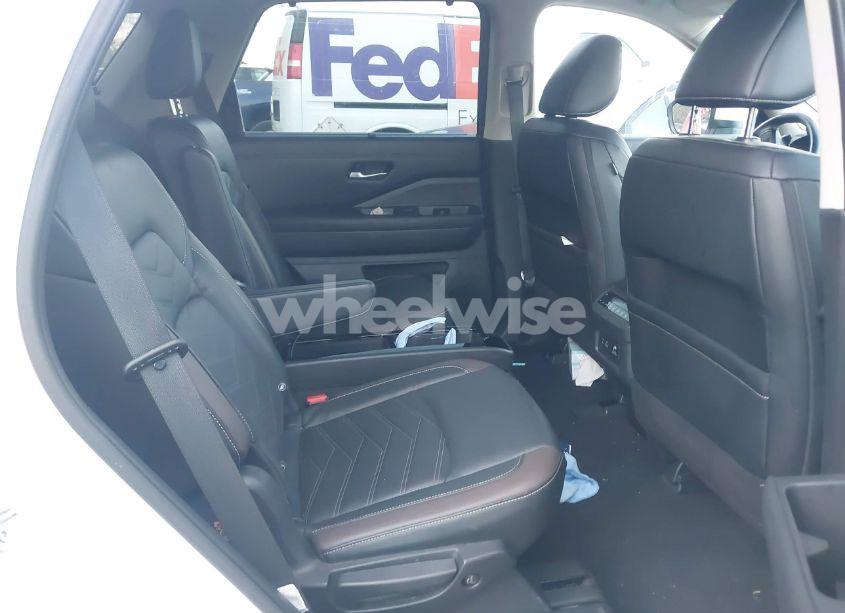 Photo 8 of 2023 Nissan Pathfinder PLATINUM 4WD (VIN 5N1DR3DK4PC249720)