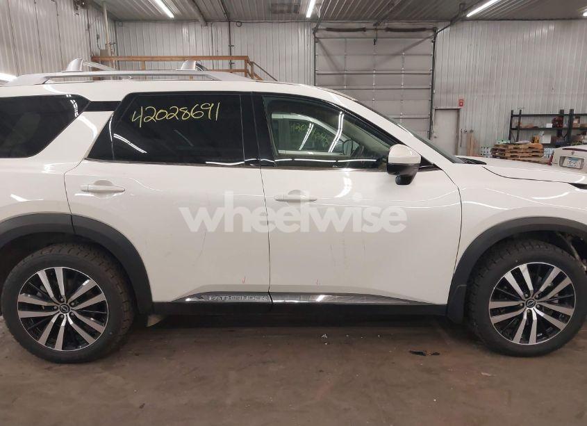 Photo 14 of 2023 Nissan Pathfinder PLATINUM 4WD (VIN 5N1DR3DKXPC217645)