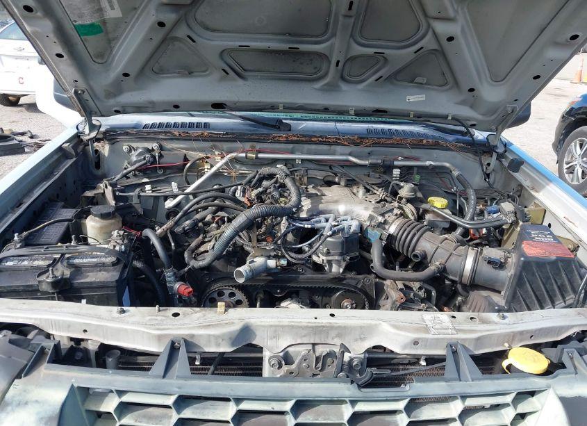 Photo 10 of 2003 Nissan Xterra XE (VIN 5N1ED28T03C698483)