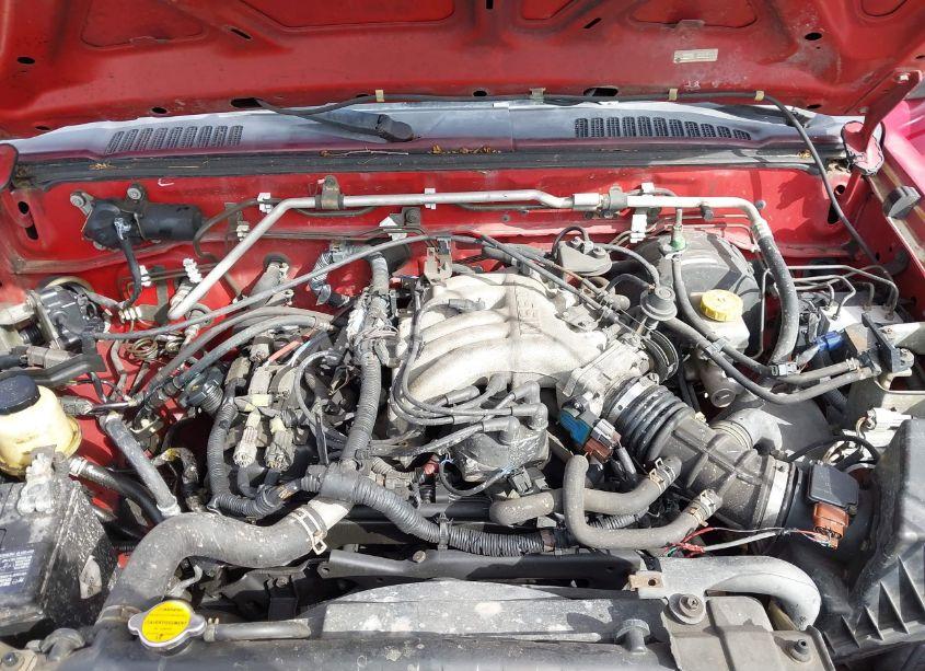 Photo 10 of 2003 Nissan Xterra XE (VIN 5N1ED28T33C643915)