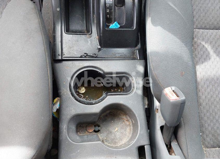 Photo 6 of 2003 Nissan Xterra XE (VIN 5N1ED28T33C643915)