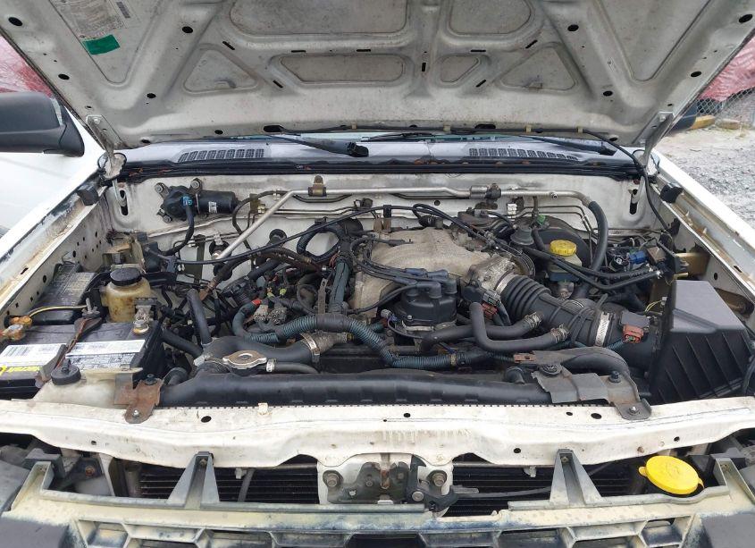 Photo 10 of 2004 Nissan Xterra XE (VIN 5N1ED28T44C667190)