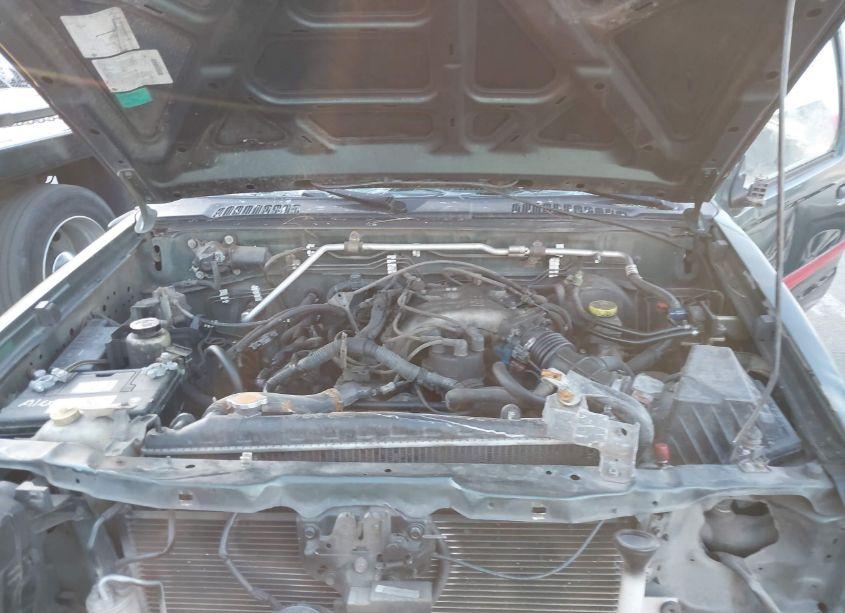 Photo 10 of 2002 Nissan Xterra XE (VIN 5N1ED28T52C596546)