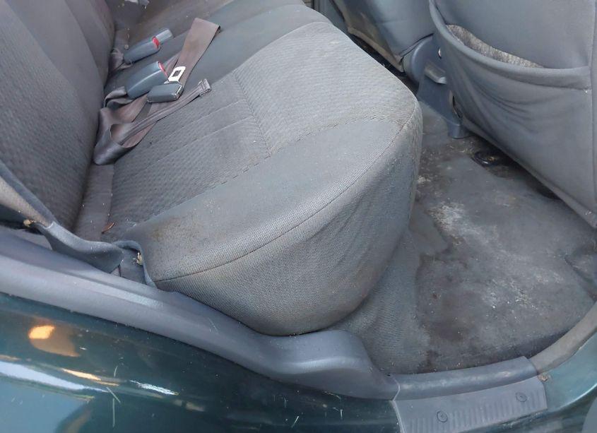 Photo 8 of 2002 Nissan Xterra XE (VIN 5N1ED28T52C596546)