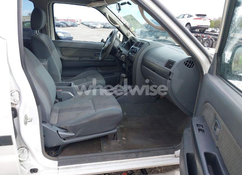 Photo 5 of 2002 Nissan Xterra XE (VIN 5N1ED28T92C587610)