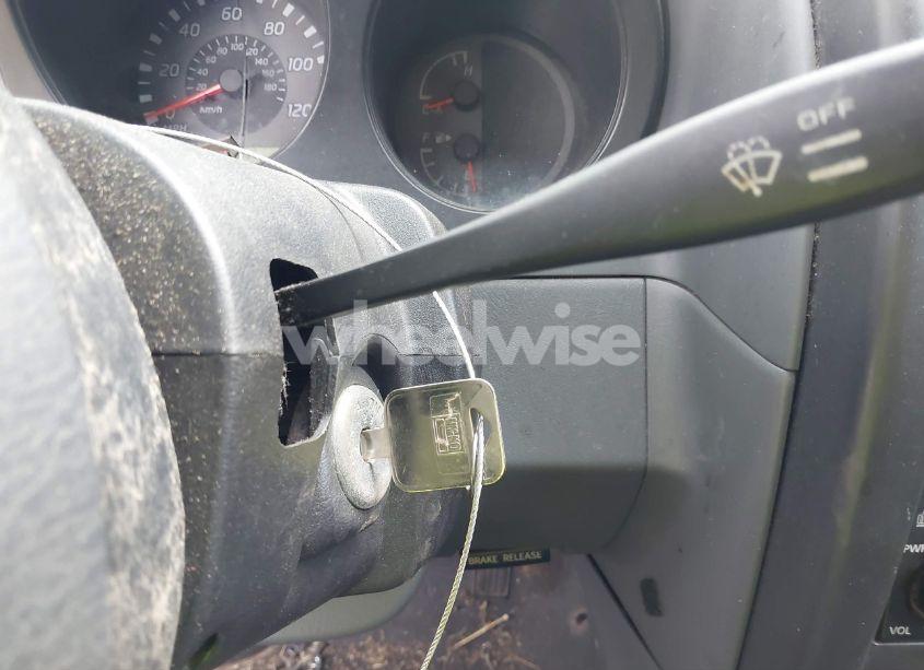 Photo 11 of 2002 Nissan Xterra XE (VIN 5N1ED28TX2C532812)