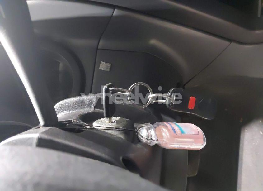 Photo 11 of 2002 Nissan Xterra XE (VIN 5N1ED28Y12C504702)