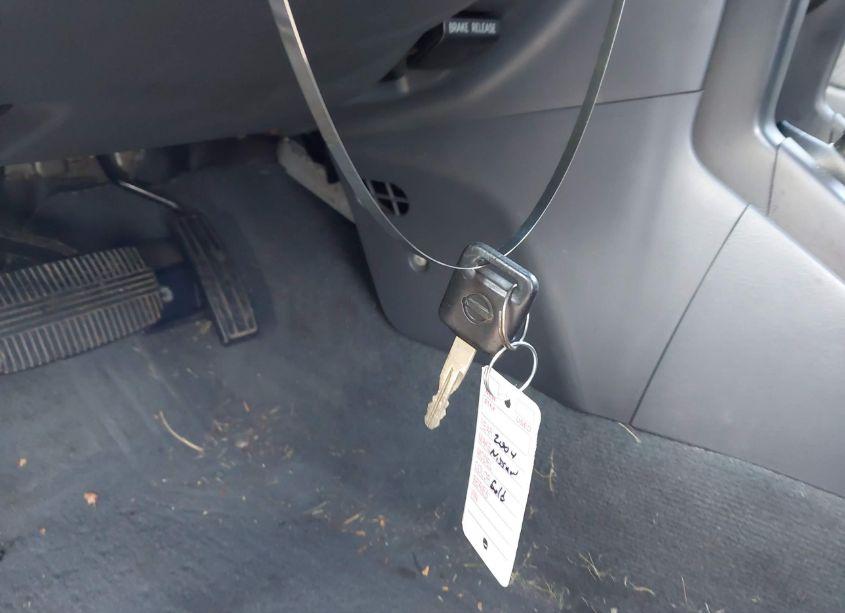 Photo 11 of 2004 Nissan Xterra XE (VIN 5N1ED28Y14C656188)