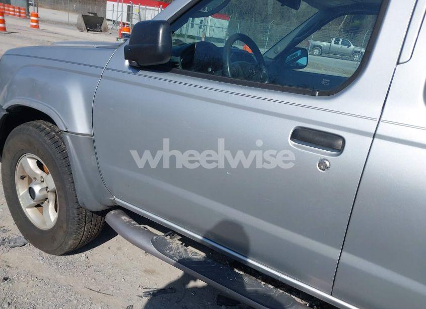 Photo 6 of 2004 Nissan Xterra XE (VIN 5N1ED28Y14C674030)