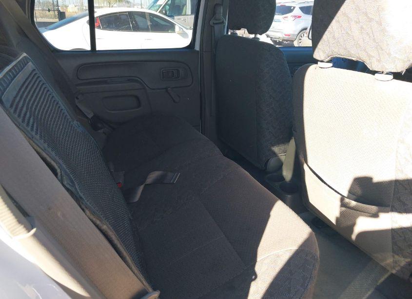 Photo 8 of 2001 Nissan Xterra XE (VIN 5N1ED28Y51C538074)