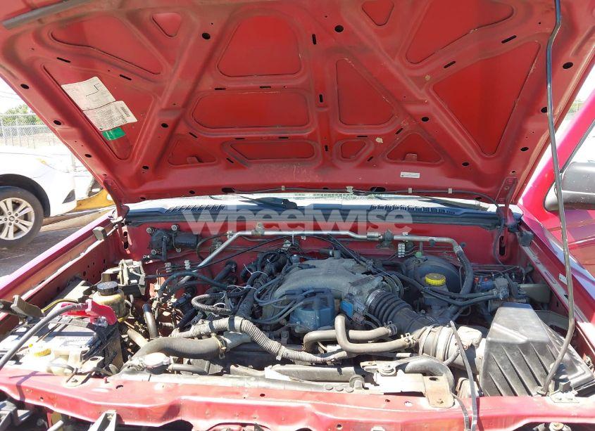 Photo 10 of 2002 Nissan Xterra XE (VIN 5N1ED28Y52C597840)