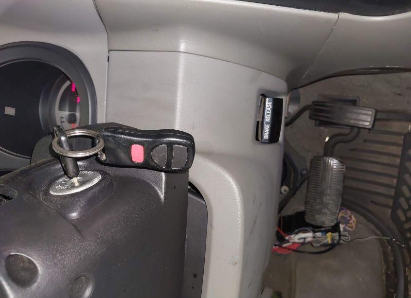 Photo 11 of 2004 Nissan Xterra XE (VIN 5N1ED28Y54C683460)