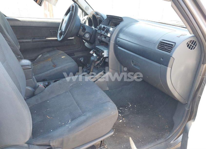 Photo 5 of 2004 Nissan Xterra XE (VIN 5N1ED28Y64C615121)