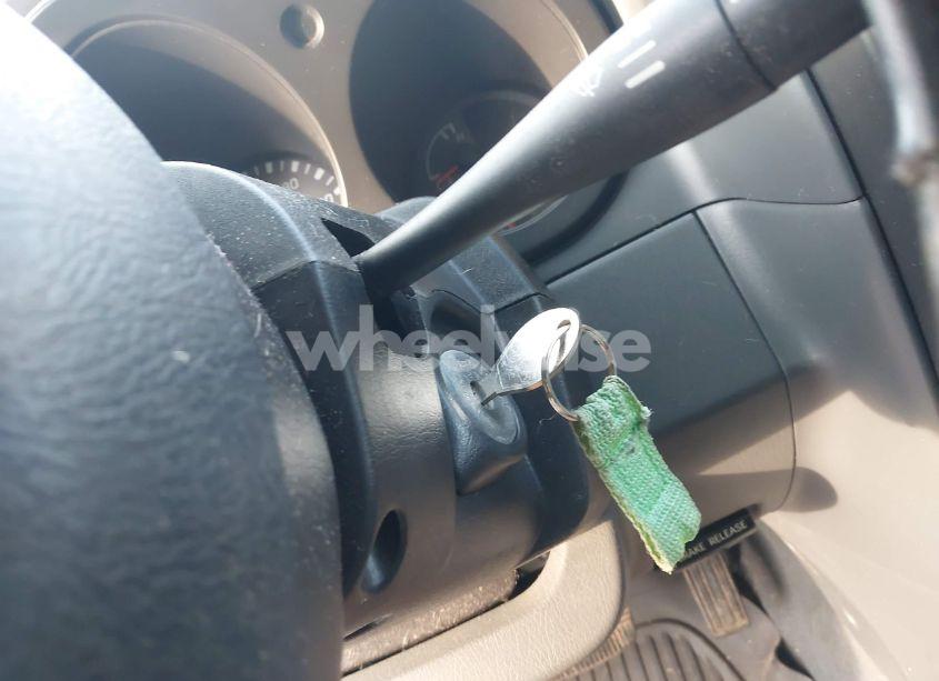 Photo 11 of 2002 Nissan Xterra XE (VIN 5N1ED28Y82C571264)