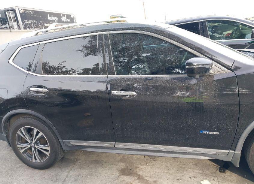 Photo 13 of 2017 Nissan Rogue HYBRID SL (VIN 5N1ET2MT6HC774997)