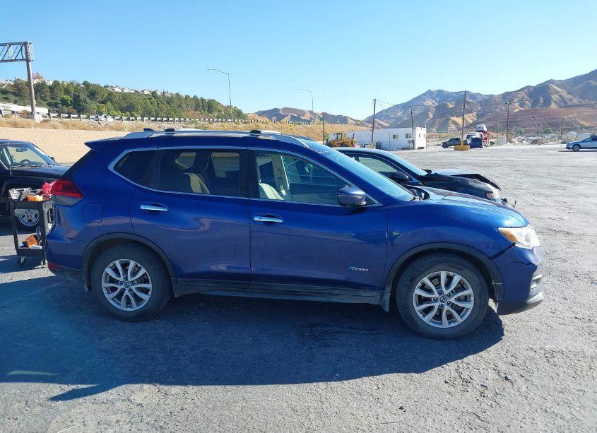 Photo 13 of 2017 Nissan Rogue HYBRID SV (VIN 5N1ET2MTXHC775280)