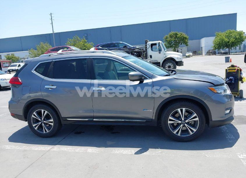 Photo 13 of 2017 Nissan Rogue HYBRID SL (VIN 5N1ET2MV9HC768242)