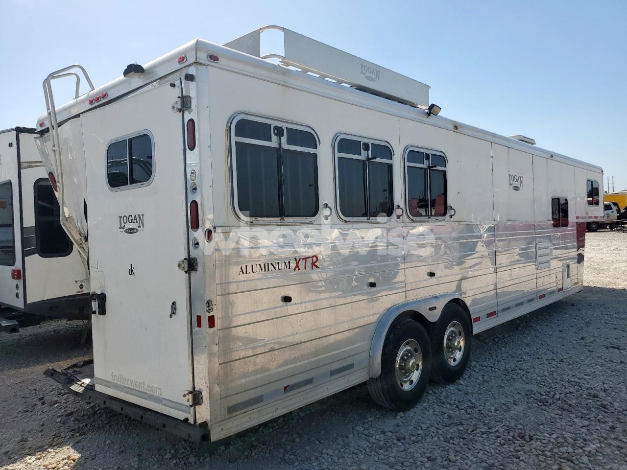 Photo 4 of 2008 LOGAN HORSETRAIL N/A (VIN 5N5HX34258A004119)