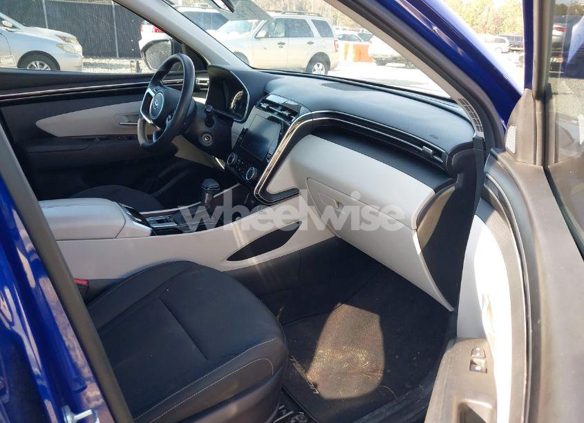 Photo 5 of 2022 Hyundai Tucson SE (VIN 5NMJA3AE5NH003867)
