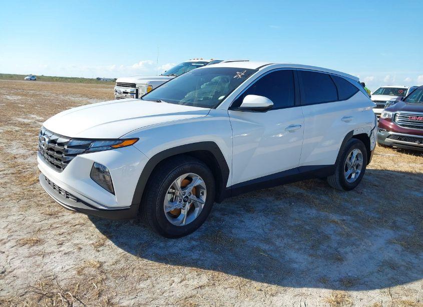 Photo 2 of 2023 Hyundai Tucson SE (VIN 5NMJA3AE5PH244315)