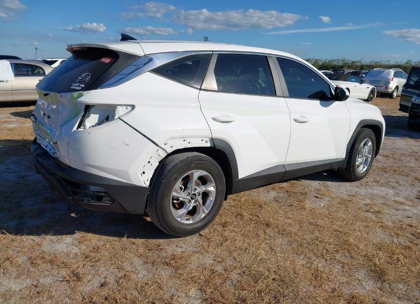 Photo 4 of 2023 Hyundai Tucson SE (VIN 5NMJA3AE5PH244315)