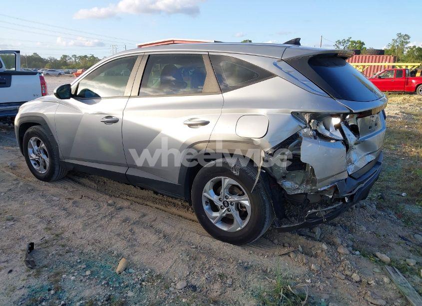 Photo 3 of 2022 Hyundai Tucson SE (VIN 5NMJA3AE7NH019598)
