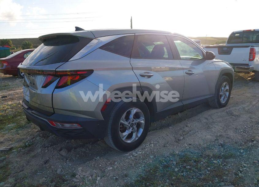 Photo 4 of 2022 Hyundai Tucson SE (VIN 5NMJA3AE7NH019598)