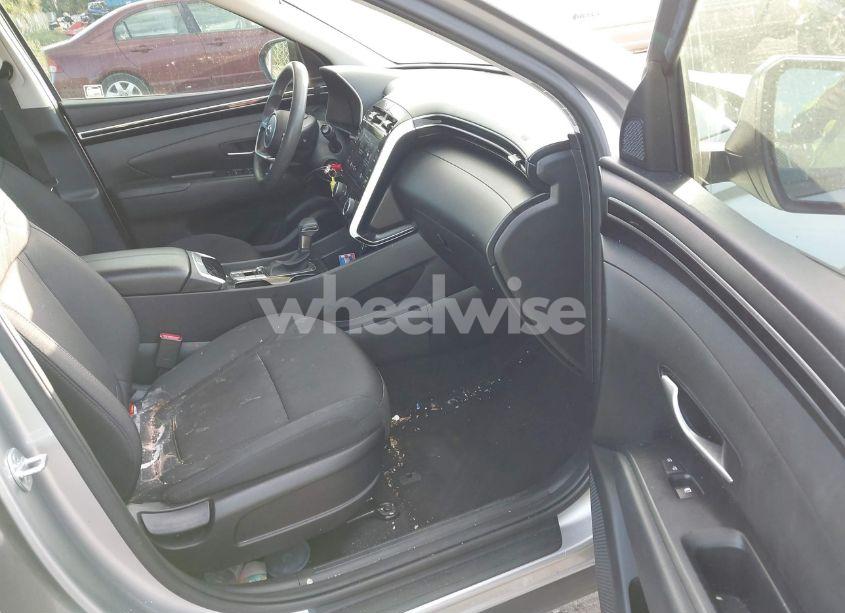 Photo 5 of 2022 Hyundai Tucson SE (VIN 5NMJA3AE7NH019598)