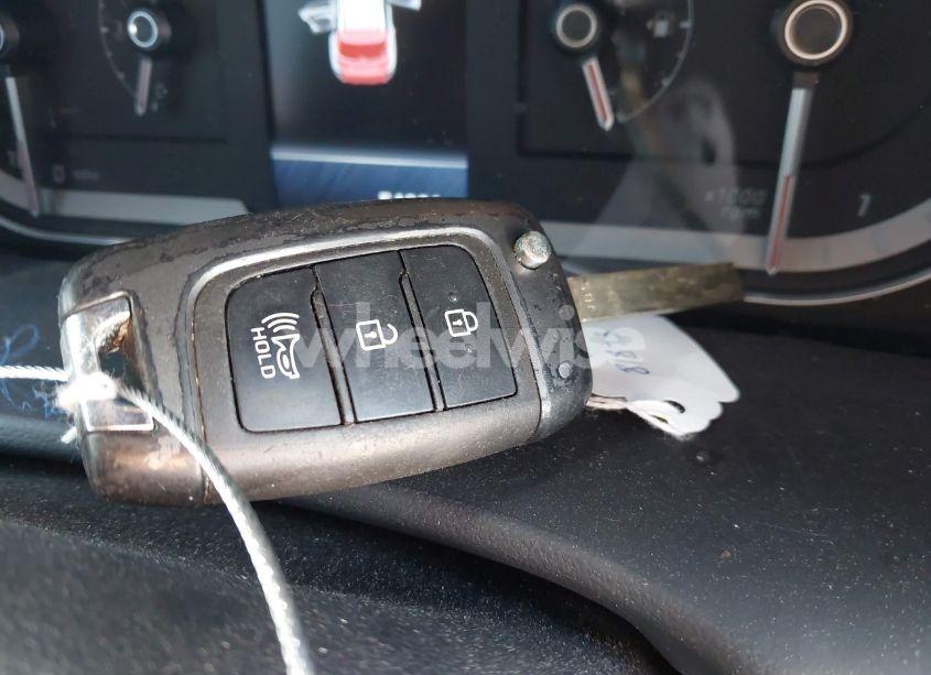 Photo 11 of 2022 Hyundai Tucson SE (VIN 5NMJA3AE8NH054070)