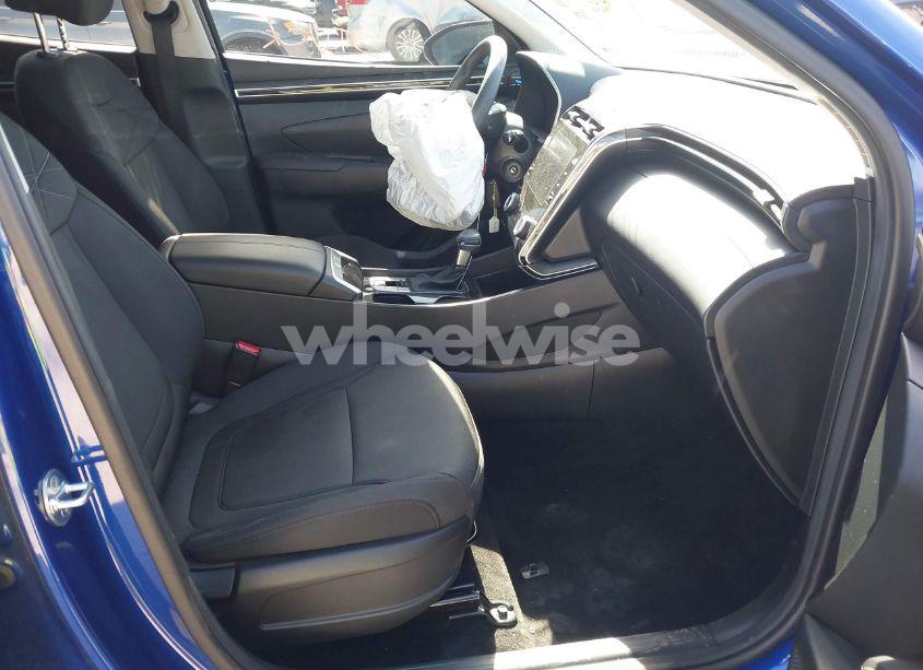 Photo 5 of 2022 Hyundai Tucson SE (VIN 5NMJA3AE8NH054070)