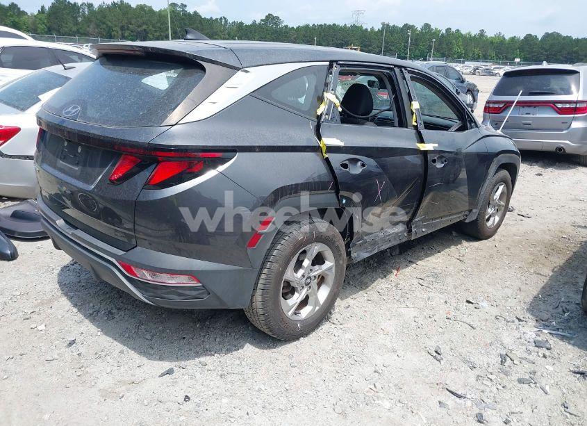 Photo 4 of 2022 Hyundai Tucson SE (VIN 5NMJA3AE9NH007081)