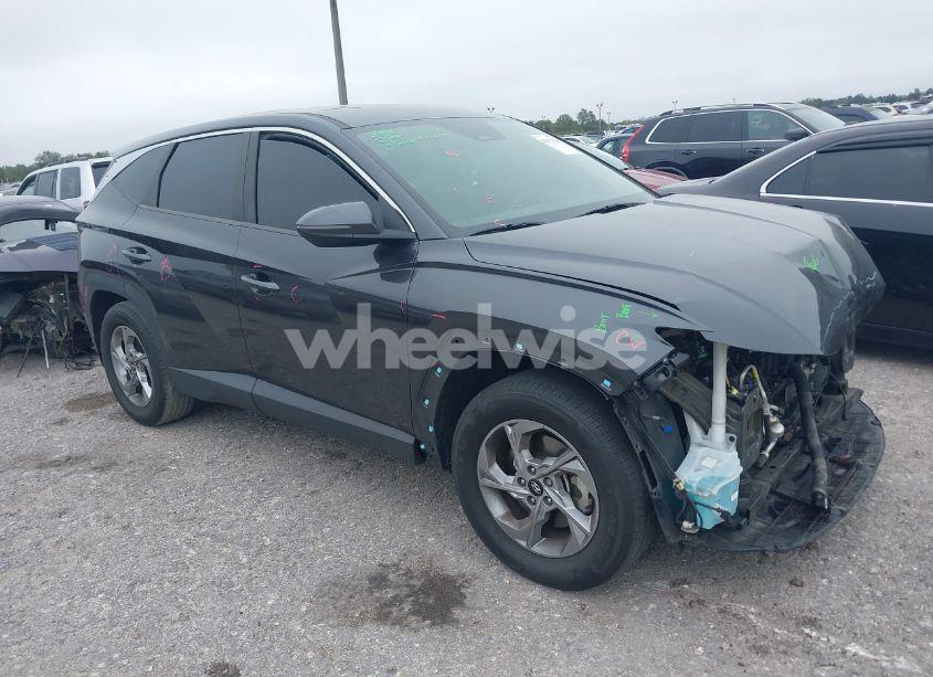 2022 Hyundai Tucson SE (VIN 5NMJA3AE9NH068012) main photo